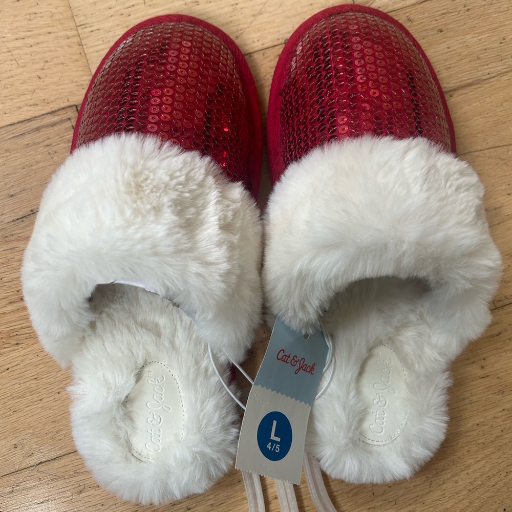 NWT Girls Sequin Plush Slippers size L 4/5